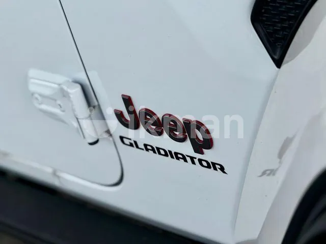 Jeep Gladiator 2022 photo 3