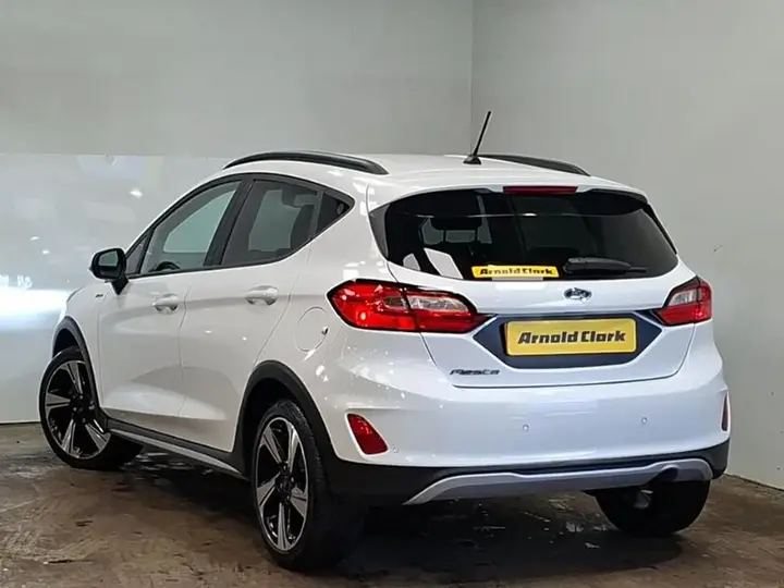 Ford Fiesta 2023 photo 2