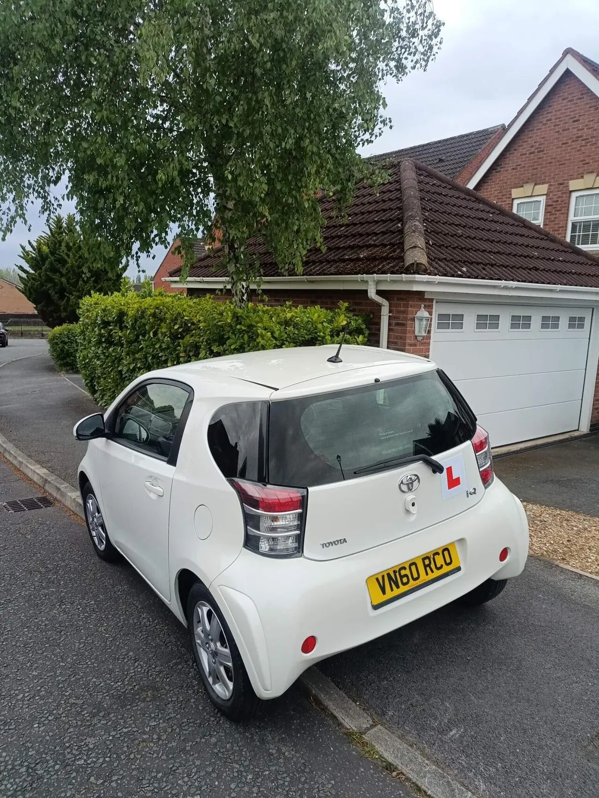 Toyota Iq 2010 photo 2