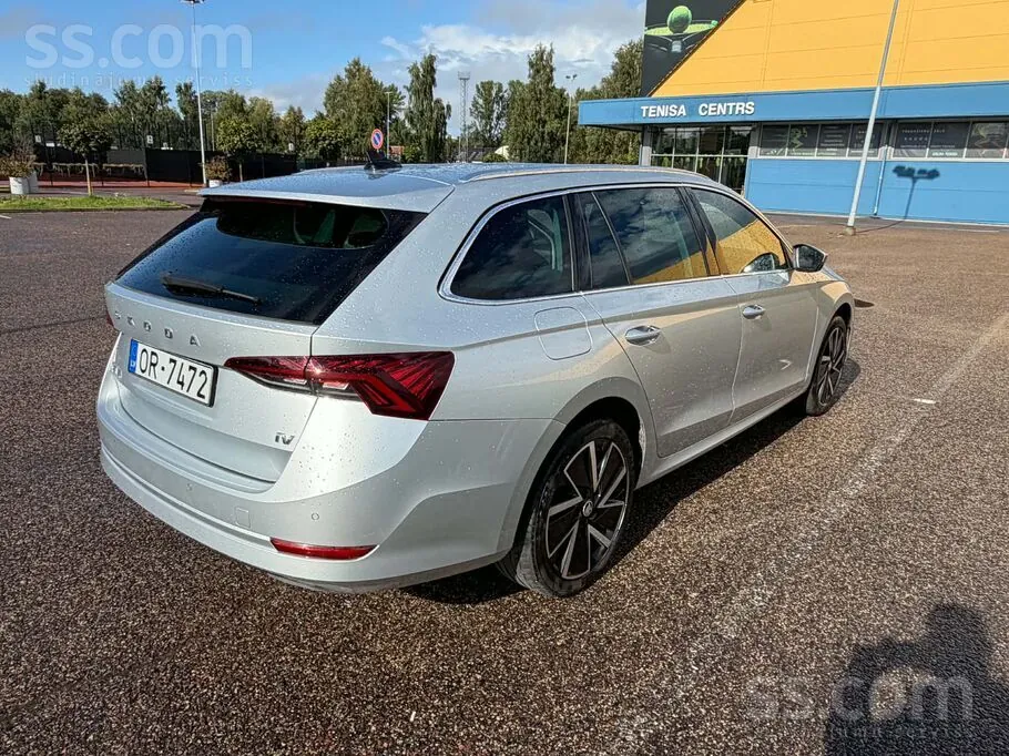 Skoda Octavia 2021 photo 2
