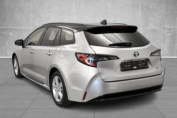 Toyota Corolla 2023 photo 3