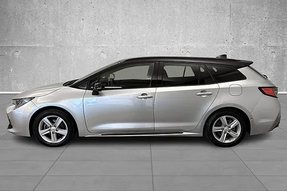 Toyota Corolla 2023 photo 2