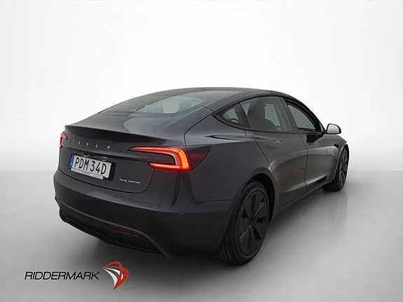 Tesla Model 3 2024 photo 5
