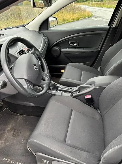 Renault Megane Iii 2010 photo 4