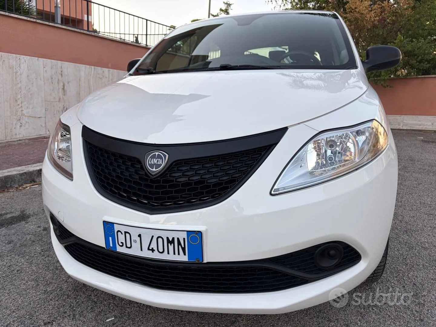 Lancia Ypsilon