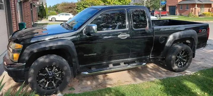 Chevrolet Colorado 2005 photo 2