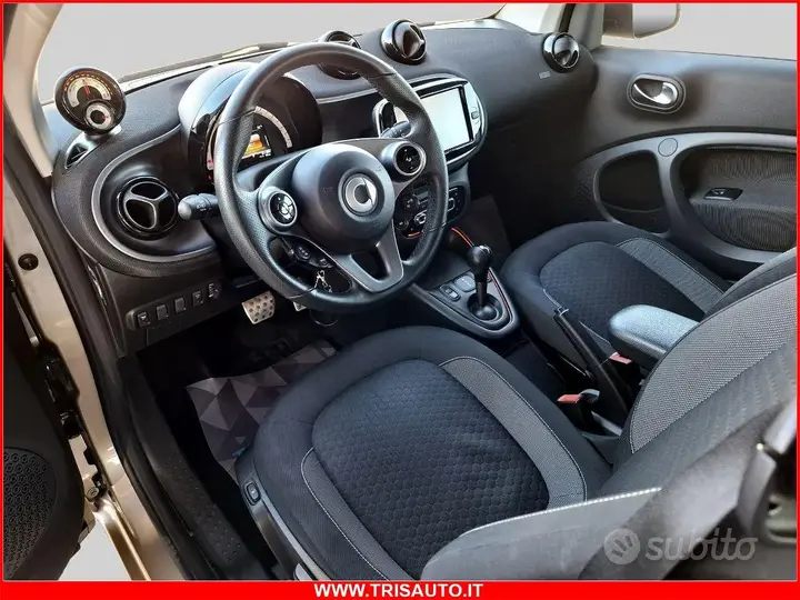 Smart Fortwo 2021 photo 5