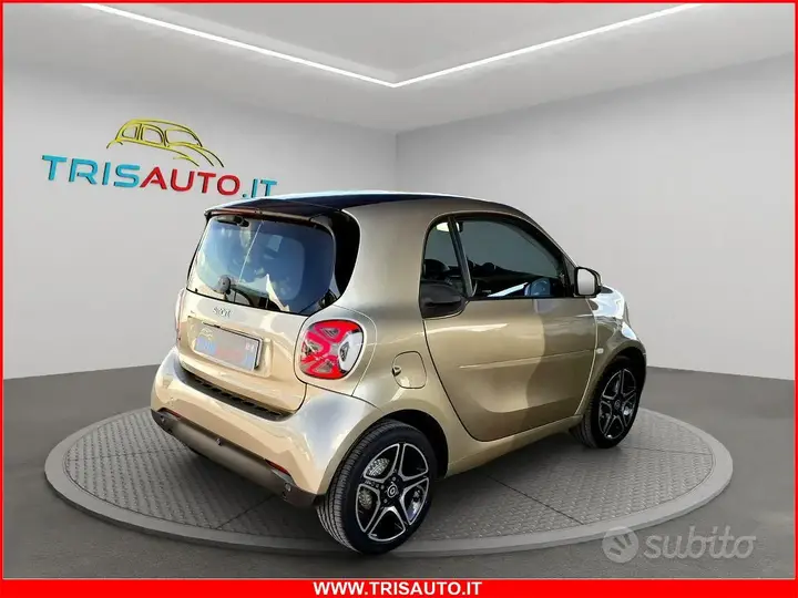 Smart Fortwo 2021 photo 4