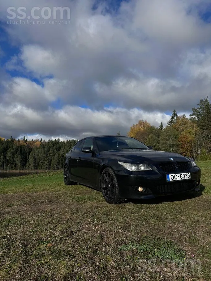 BMW 530D 2003 photo 3