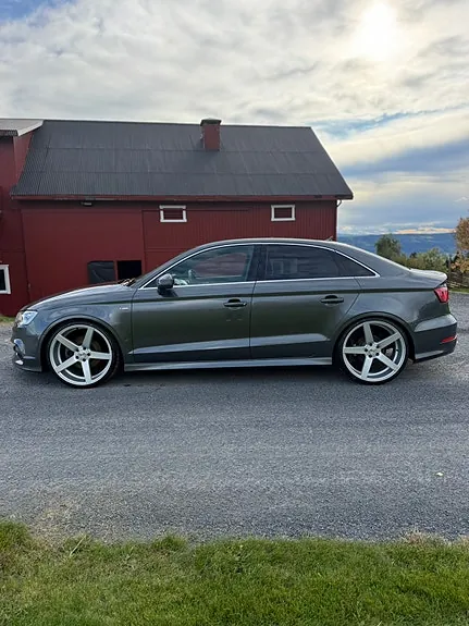 Audi A3 2015 photo 2