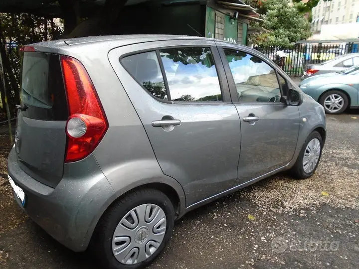 Opel Agila 2011 photo 2