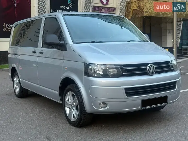 Volkswagen Multivan 2012 photo 3