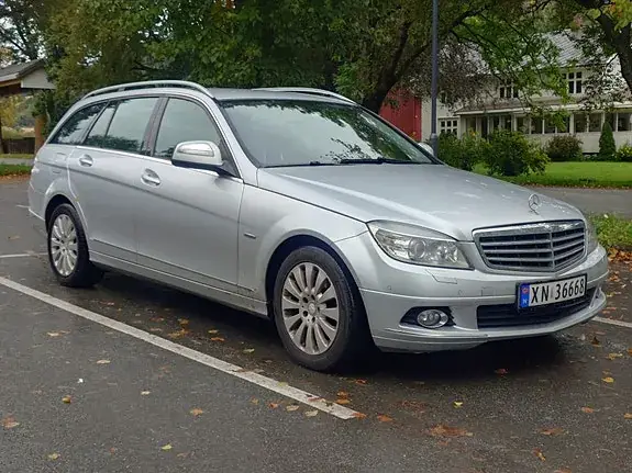 Mercedes-Benz C220