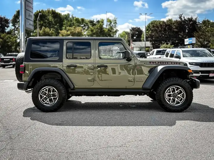 Jeep Wrangler 2026 photo 4