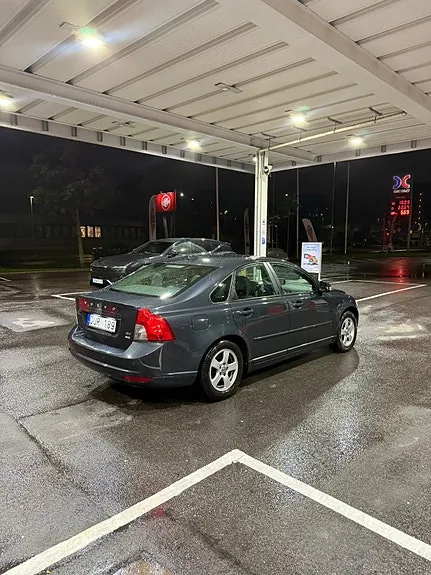 Volvo S40 2010 photo 4
