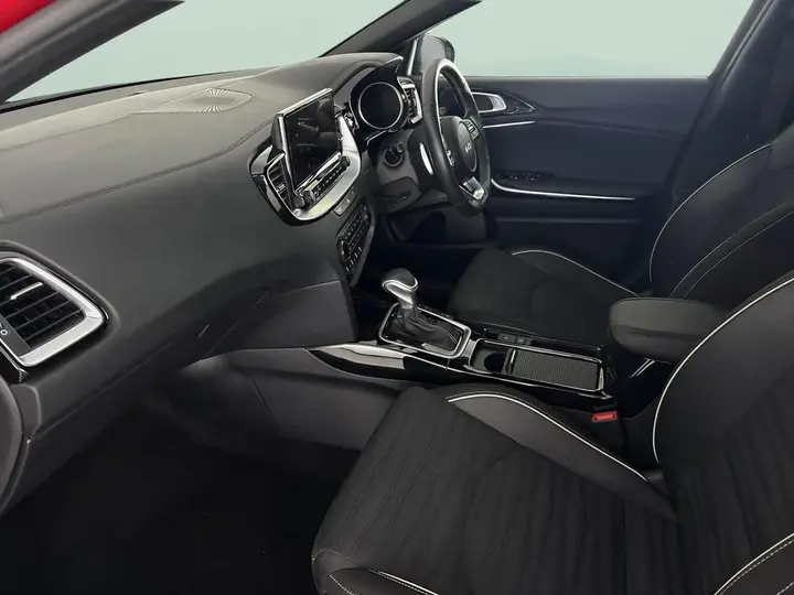 Kia Xceed 2024 photo 4