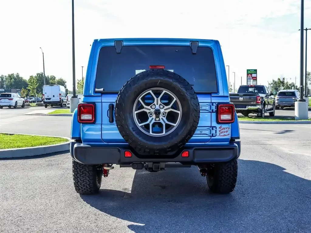Jeep Wrangler 2026 photo 4