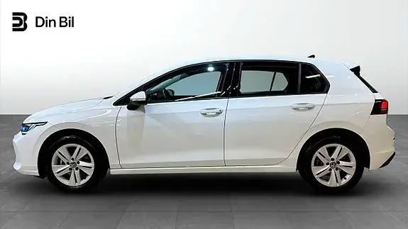 Volkswagen Golf I 2026 photo 2