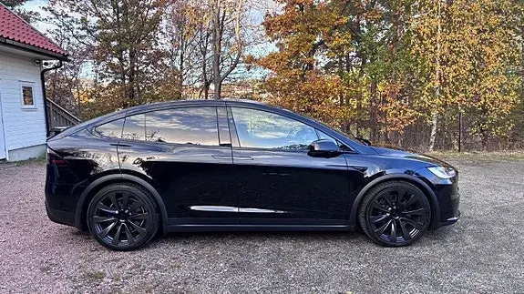 Tesla Model X 2023 photo 2