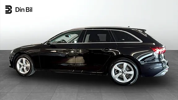 Audi A4 2023 photo 2