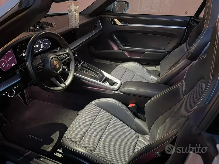 Porsche 911 2021 photo 4