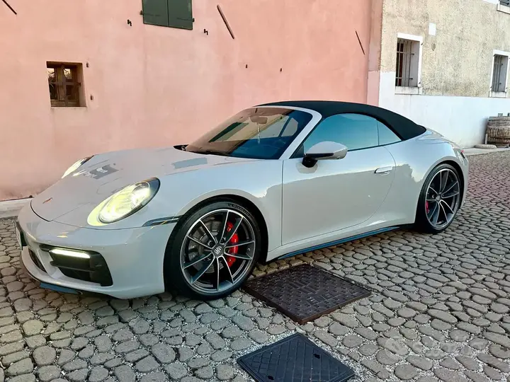 Porsche 911