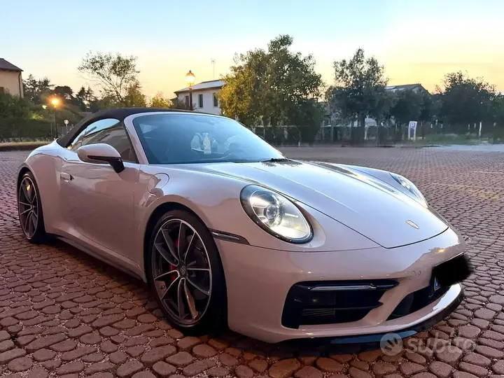 Porsche 911 2021 photo 5