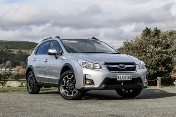 Subaru Xv 2017 photo 2