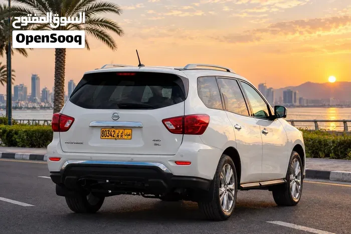 Nissan Pathfinder 2018 photo 2