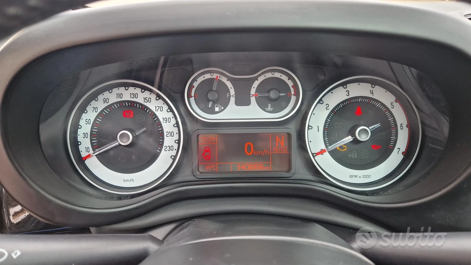 Fiat 500L 2015 photo 2