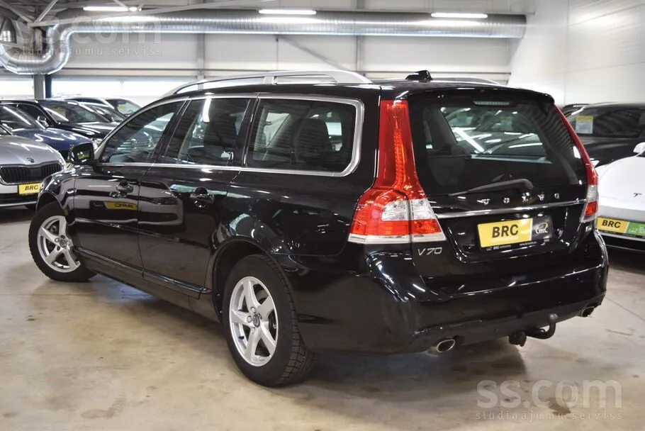 Volvo V70 2017 photo 2