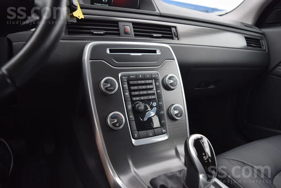 Volvo V70 2017 photo 5
