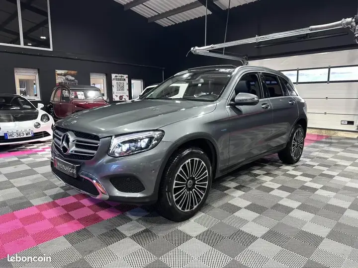 Mercedes-Benz Glc 2018 photo 2