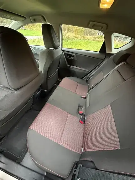 Toyota Auris 2013 photo 5