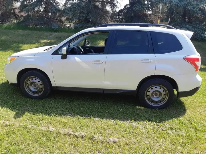 Subaru Forester 2015 photo 3