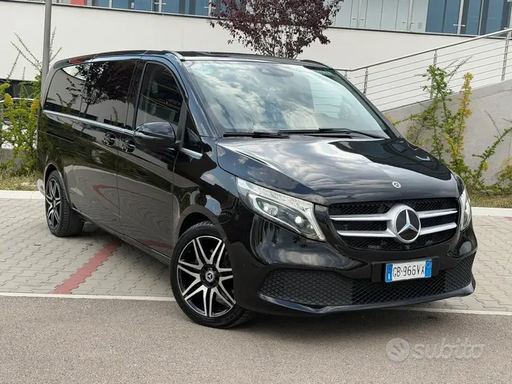 Mercedes-Benz V250