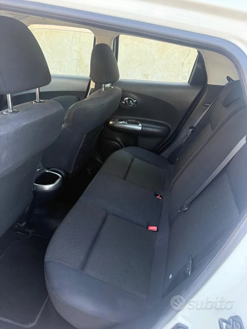 Nissan Juke 2010 photo 5