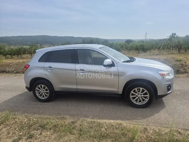 Mitsubishi Asx 2012 photo 4