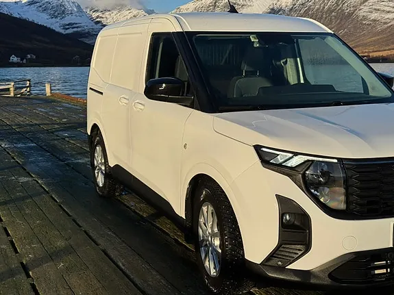 Ford Transit Courier 2025 photo 2