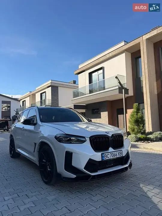 BMW X3 2022 photo 2