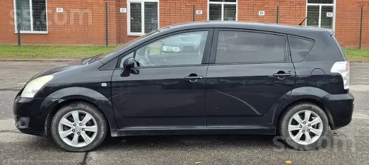 Toyota Corolla Verso 2009 photo 3