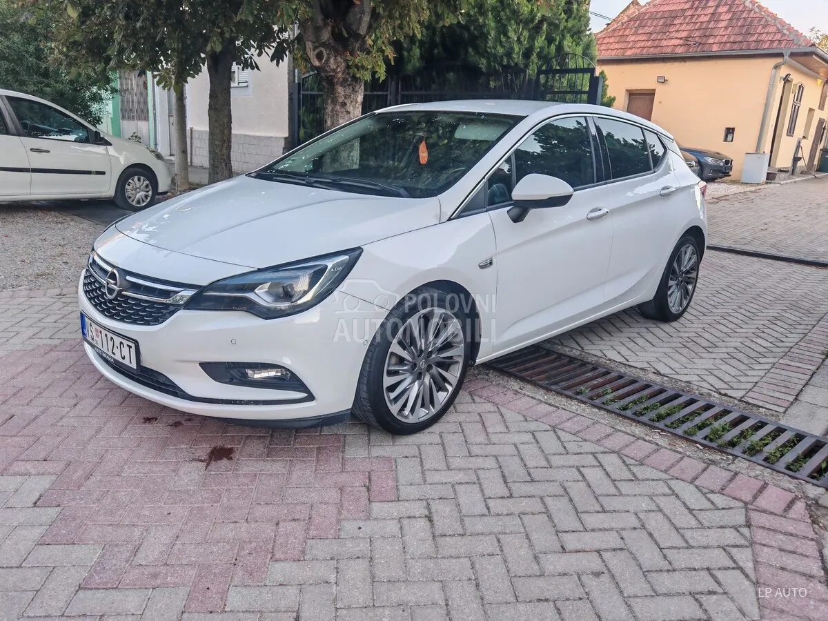 Opel Astra K 2015 photo 2