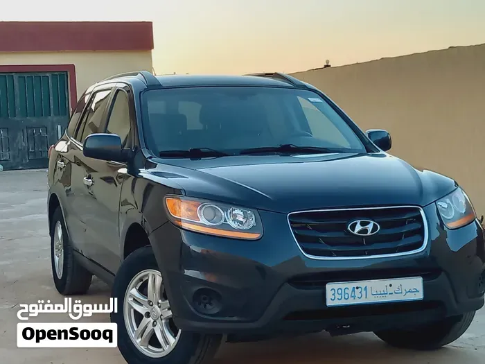 Hyundai Santa Fe 2012 photo 2