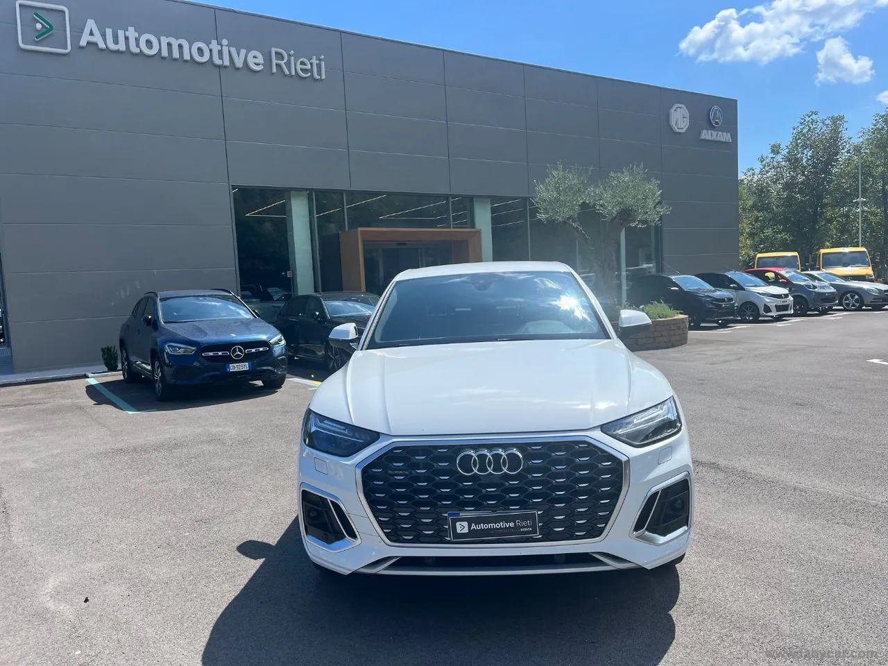 Audi Q5 2022 photo 2