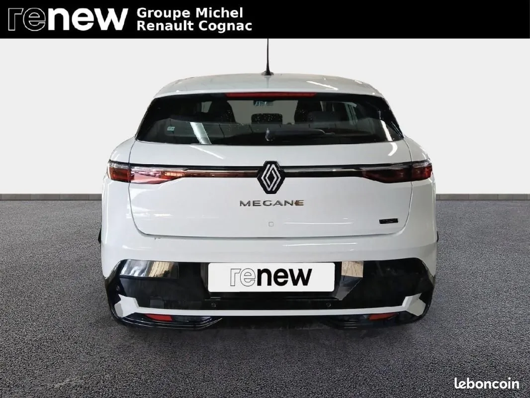 Renault Megane 2023 photo 5