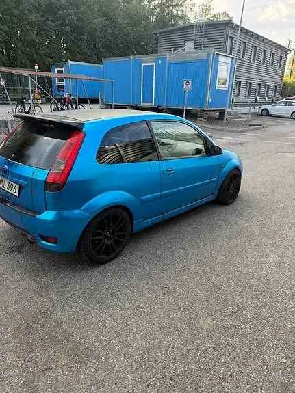Ford Fiesta 2005 photo 3