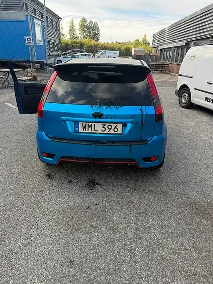 Ford Fiesta 2005 photo 2