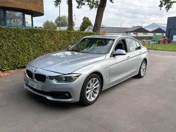 BMW 330E