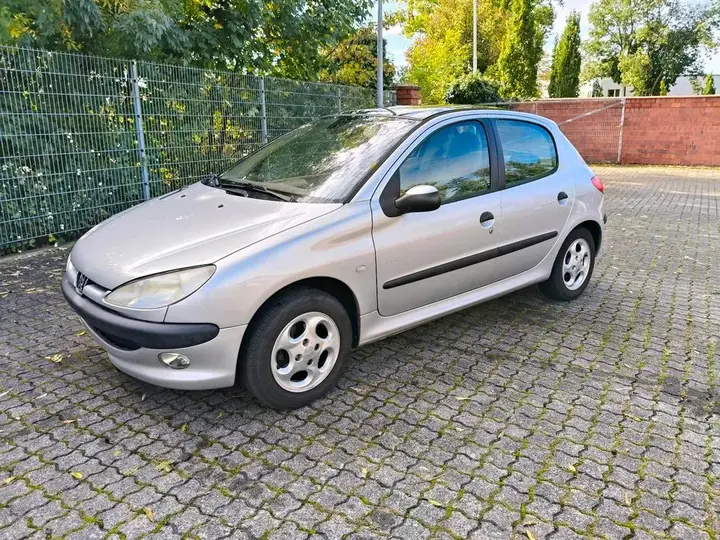 Peugeot 206