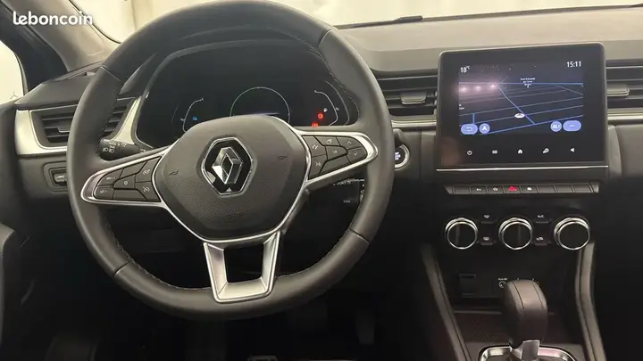 Renault Captur 2023 photo 3